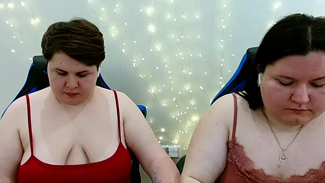 BeckyAndHellen online show from June 2, 9:17 pm