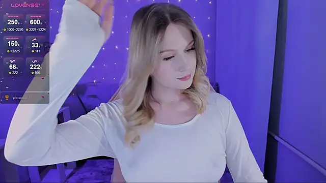 Honey blonde online show from March 2, 9:10 pm