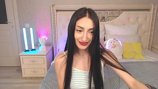 Snapshot of Lina_Robbins chatting on May 31, 10:11 pm Lina Robbins online show from May 31, 10:11 pm
