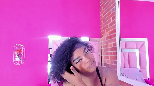 Snapshot of malu_horny_69 chatting on June 26, 2:43 pm malu horny 69 online show from June 26, 2:43 pm