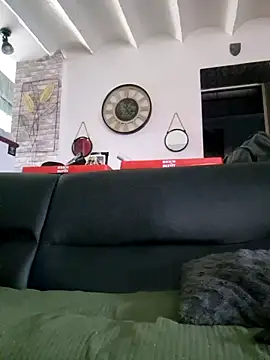 Snapshot of RomWoolf chatting on September 22, 3:03 pm RomWoolf online show from September 22, 3:03 pm