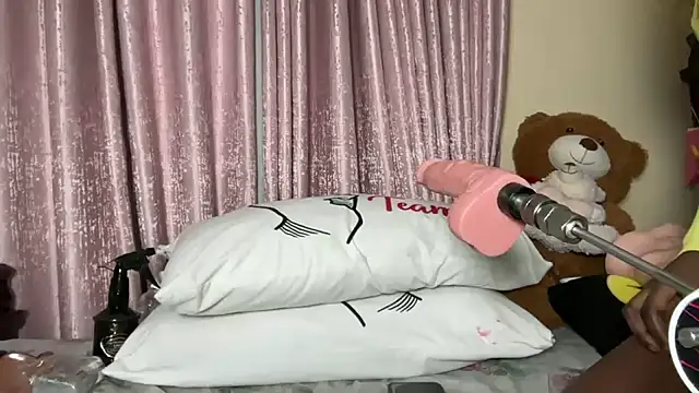 Snapshot of SexyAudreyFuck chatting on September 11, 10:54 pm SexyAudreyFuck online show from September 11, 10:54 pm