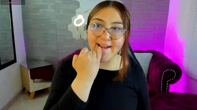 conniejames m online show from April 7, 1:55 pm