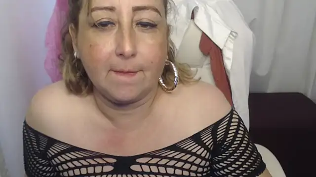 paiper halliwey online show from January 15, 6:51 pm