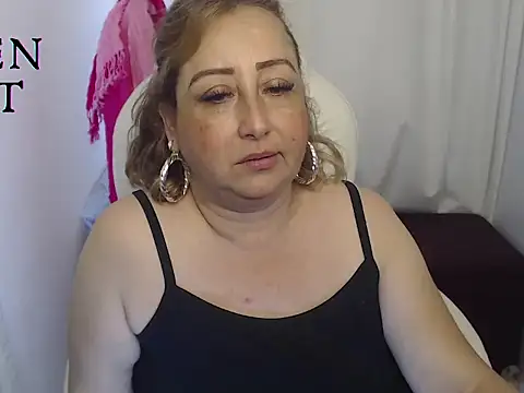 paiper halliwey online show from February 2, 6:20 pm