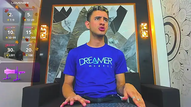 Snapshot of kai_borman chatting on February 23, 12:37 pm kai borman online show from February 23, 12:37 pm