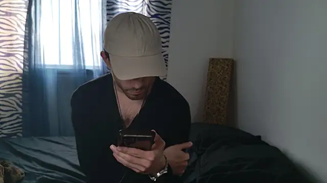 JackDesFeux online show from April 12, 6:02 pm