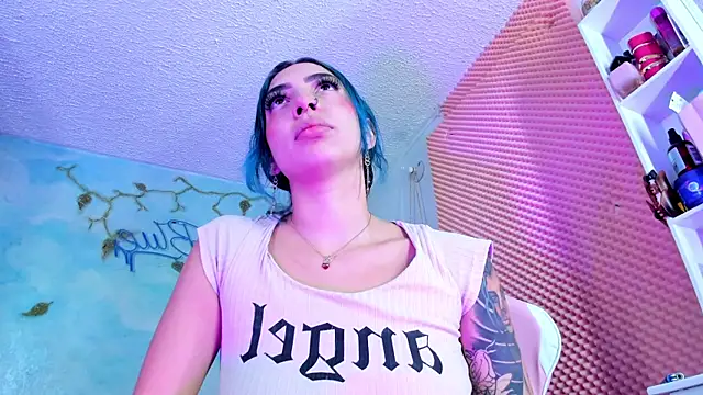 SaturnooStonee online show from May 29, 2:09 am