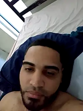 luismanuel 1998 online show from November 30, 2:54 pm