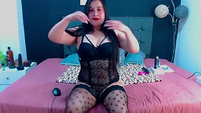 mia xx1 online show from November 15, 4:10 am