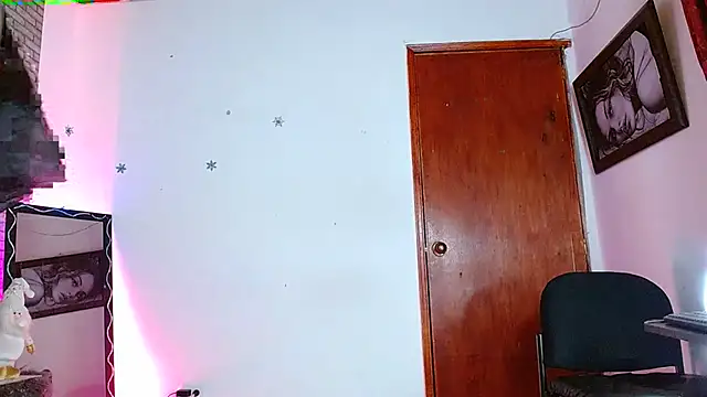 Snapshot of Baby_Lovehot_1 chatting on January 10, 1:24 pm Baby Lovehot 1 online show from January 10, 1:24 pm