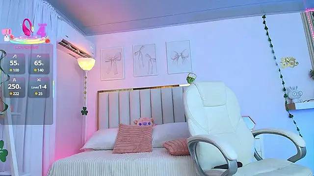 Snapshot of Cristall_Bunny chatting on March 18, 3:42 am Cristall Bunny online show from March 18, 3:42 am