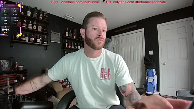 Snapshot of chillinthemosttt chatting on October 28, 3:25 pm chillinthemosttt online show from October 28, 3:25 pm