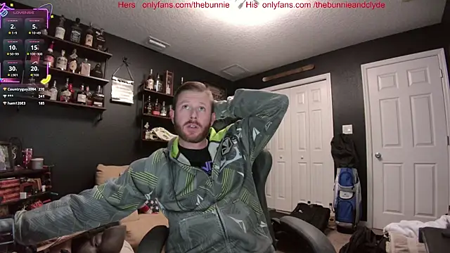 Snapshot of chillinthemosttt chatting on November 4, 3:05 am chillinthemosttt online show from November 4, 3:05 am