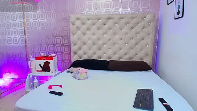 Sara Desire online show from March 15, 12:34 pm