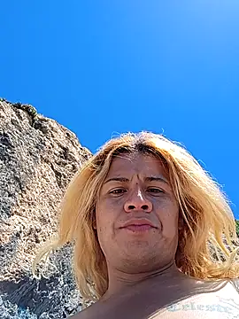 allissonw13 online show from April 8, 7:47 pm