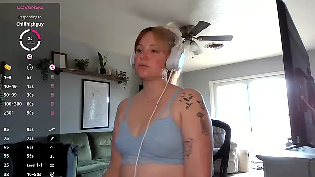 Snapshot of Blaze_Baby chatting on March 3, 5:50 pm Blaze Baby online show from March 3, 5:50 pm