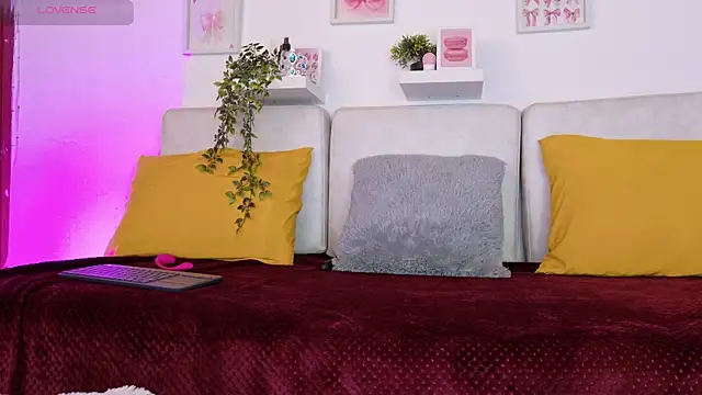 Malka Burning online show from March 26, 8:14 pm