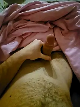 youniboy8899 online show from March 7, 8:22 am