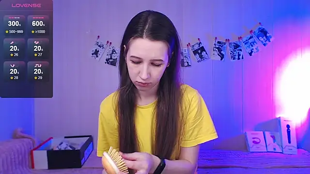 ur kitty   online show from December 20, 11:06 am