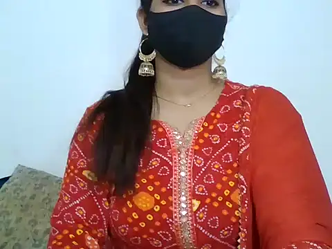 Snapshot of sparkling_queen chatting on February 3, 4:10 pm sparkling queen online show from February 3, 4:10 pm