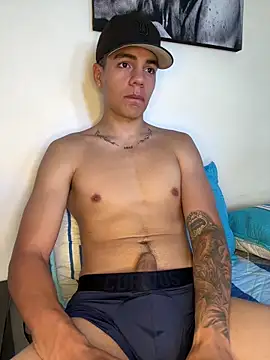 Snapshot of santiago_sosa24 chatting on June 20, 3:37 pm santiago sosa24 online show from June 20, 3:37 pm