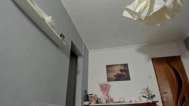 Snapshot of SexxyMeriem chatting on May 19, 3:40 pm SexxyMeriem online show from May 19, 3:40 pm