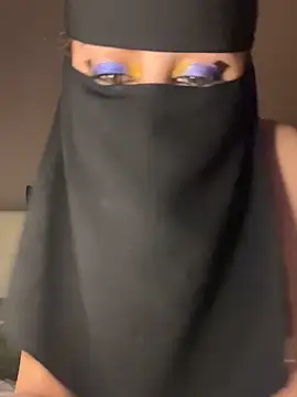 Jumanaa online show from April 7, 9:15 pm