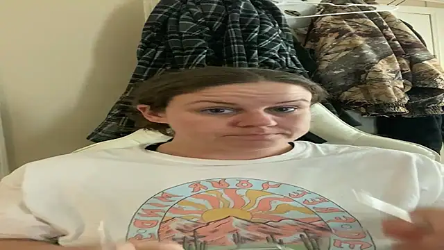 velvetta  online show from March 17, 7:04 pm