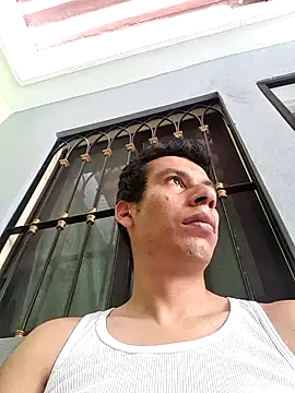 josehot151515 online show from October 29, 5:58 pm