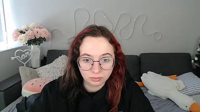 Mini Diva online show from February 28, 9:10 am