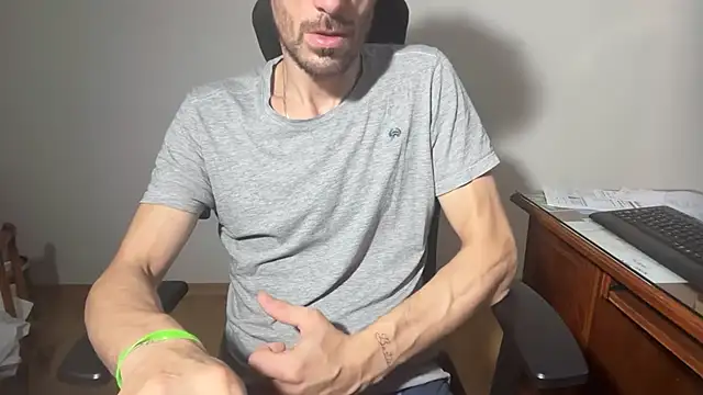 nicolaaaaas online show from March 15, 10:43 am