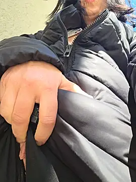 lovewildguy1 online show from April 5, 7:16 am