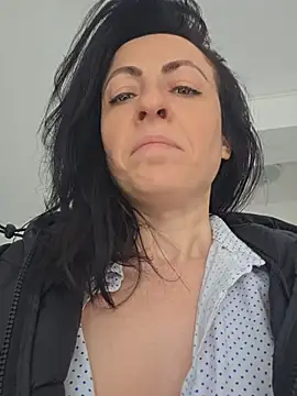 lovewildguy1 online show from April 11, 6:29 am