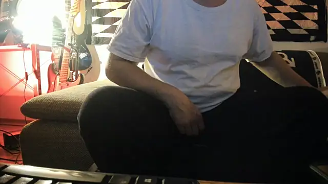 Snapshot of soulfuck92 chatting on December 4, 8:40 pm soulfuck92 online show from December 4, 8:40 pm