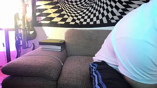 Snapshot of soulfuck92 chatting on December 11, 9:01 pm soulfuck92 online show from December 11, 9:01 pm