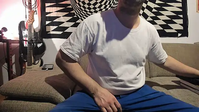 Snapshot of soulfuck92 chatting on December 17, 3:06 am soulfuck92 online show from December 17, 3:06 am