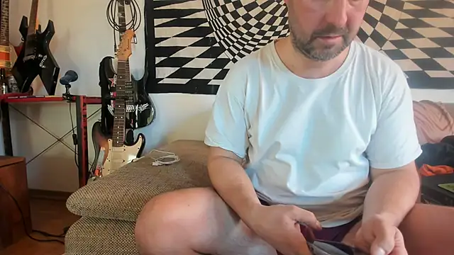 Snapshot of soulfuck92 chatting on January 3, 1:47 pm soulfuck92 online show from January 3, 1:47 pm