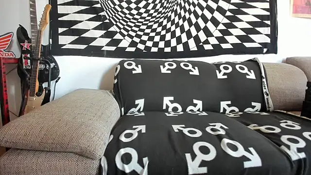 Snapshot of soulfuck92 chatting on September 15, 9:20 am soulfuck92 online show from September 15, 9:20 am