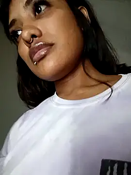 VictoireFeller online show from March 21, 1:43 am