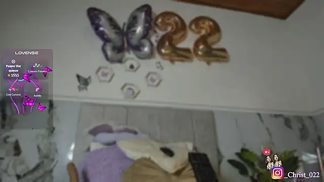 Snapshot of christal_cutee chatting on May 5, 3:36 am christal cutee online show from May 5, 3:36 am