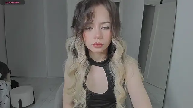 KellyBarton online show from December 17, 6:20 pm