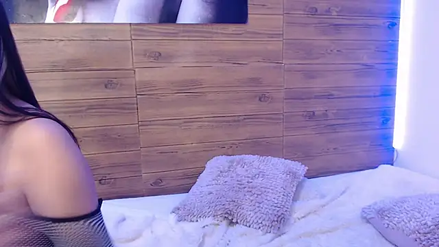 Snapshot of Ashlyeegray chatting on December 7, 9:06 am Ashlyeegray online show from December 7, 9:06 am