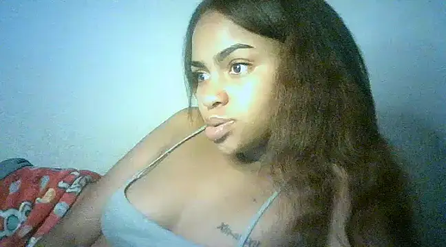 Snapshot of Bellabeltrann chatting on December 10, 2:06 pm Bellabeltrann online show from December 10, 2:06 pm