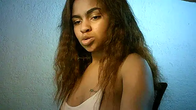 Snapshot of Bellabeltrann chatting on February 5, 10:08 am Bellabeltrann online show from February 5, 10:08 am