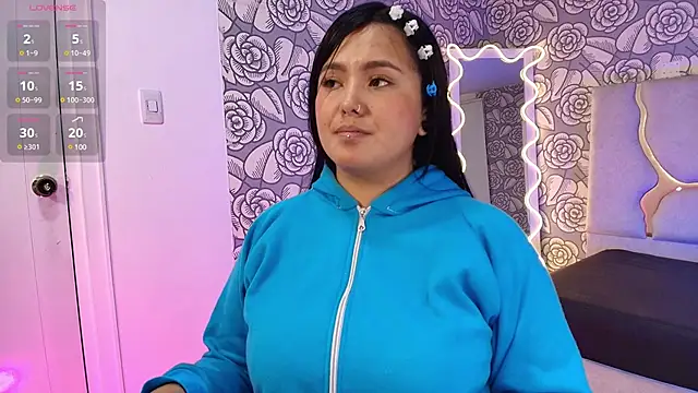 Snapshot of Mellani_tay chatting on February 25, 6:14 am Mellani tay online show from February 25, 6:14 am