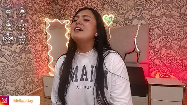 Snapshot of Mellani_tay chatting on March 15, 9:30 am Mellani tay online show from March 15, 9:30 am