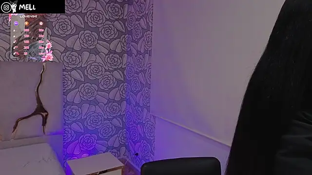 Snapshot of Mellani_tay chatting on October 3, 3:25 am Mellani tay online show from October 3, 3:25 am