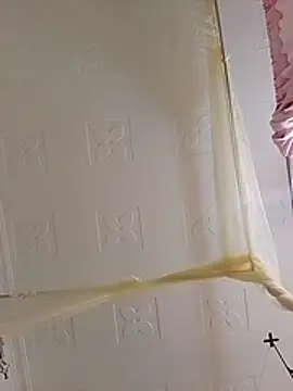 LOVELY-2BERRY online show from February 10, 5:00 am