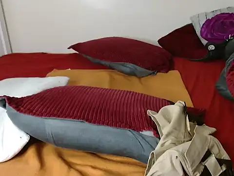 Snapshot of trina_kay chatting on June 13, 1:47 am trina kay online show from June 13, 1:47 am